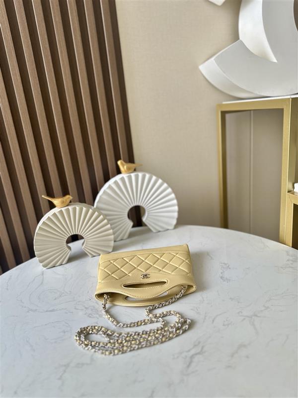 2026131221458388 570